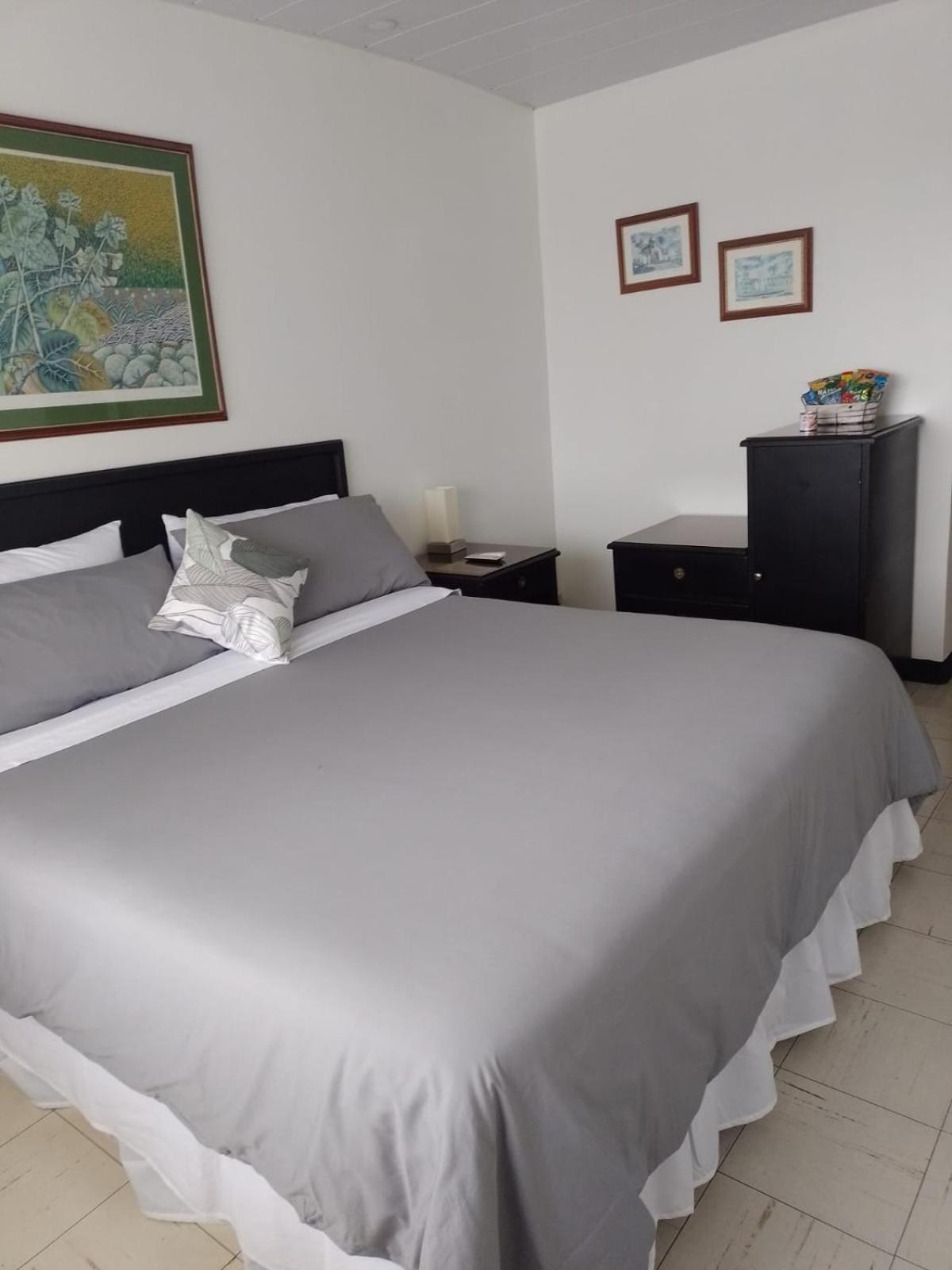 Hotel Sin Escala Палмира Екстериор снимка